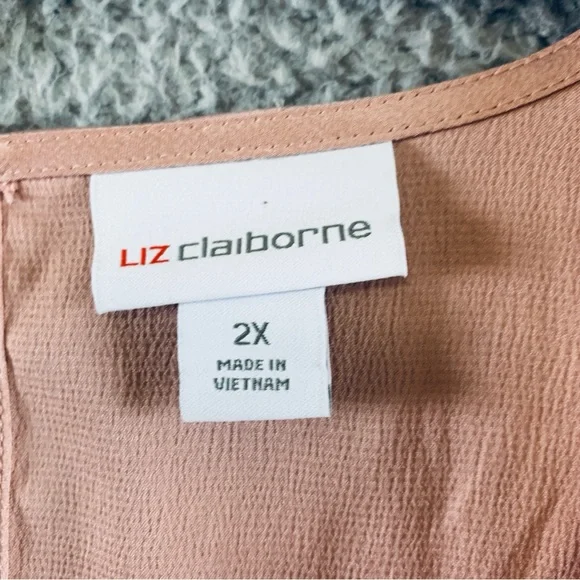 NEW Liz Claiborne Women's Short Sleeve Back Keyhole Satin Blouse Pink Plus 2X - Picture 3 of 15